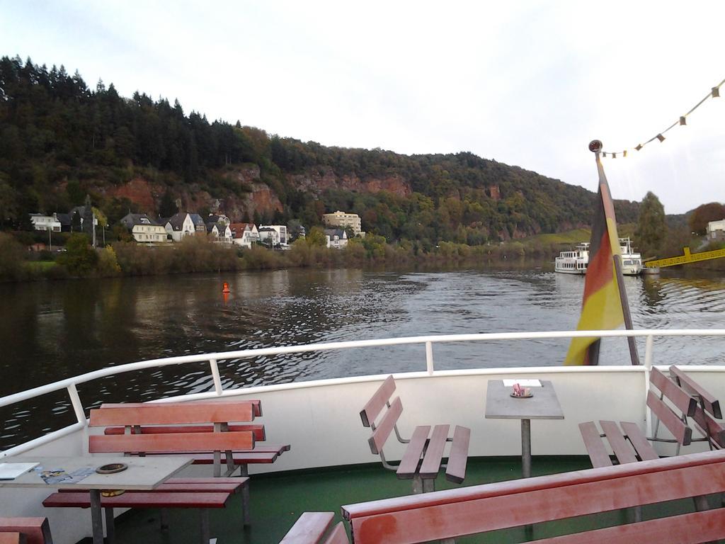 Saar-Mosel-Tal Apartment คอนซ์ ภายนอก รูปภาพ
